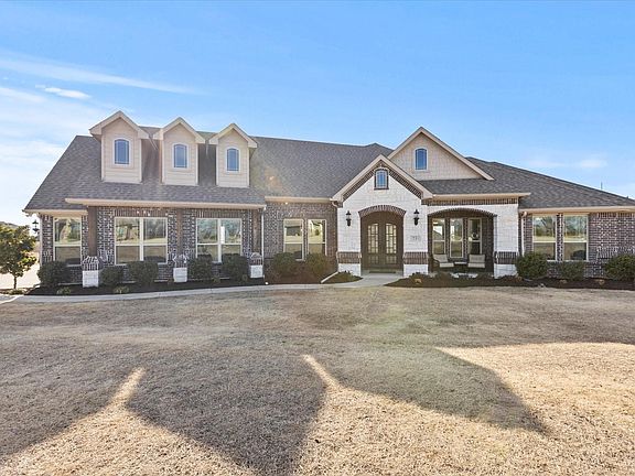 3rd image of 69 Luther Ln