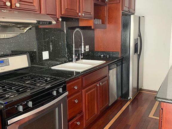 4th image of 499 33rd Ave APT 310
