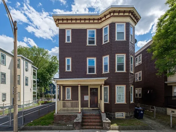15 Romsey St, Boston, MA 02125