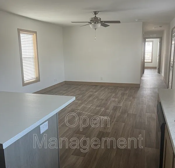 825 1st Ave E #83 — Photo 3