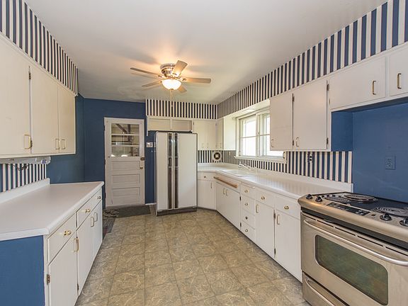 4th image of 1513 Barnhart Ct