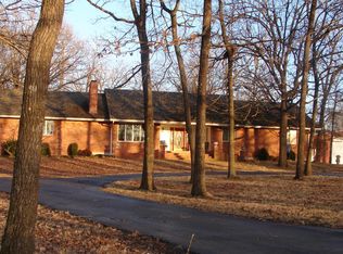 706 Farm Road 1180, Aurora, MO 65605