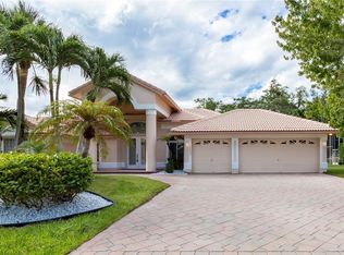 15683 Cypress Park Dr, Wellington, FL 33414