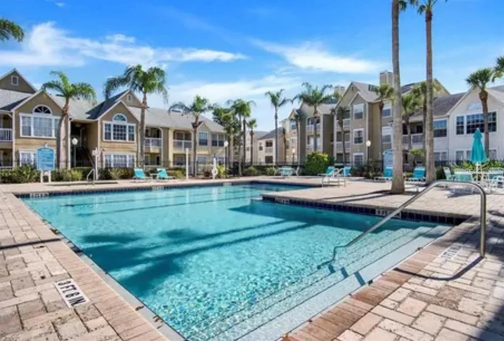 2 bed, 2.0 bath, 829 sqft, $1,750 — Photo 1