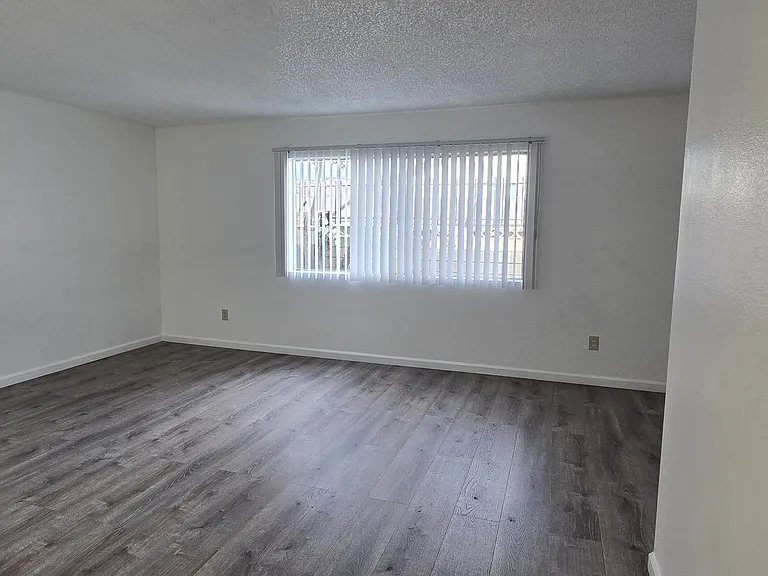 2255 Cahuilla St #75 — Photo 5