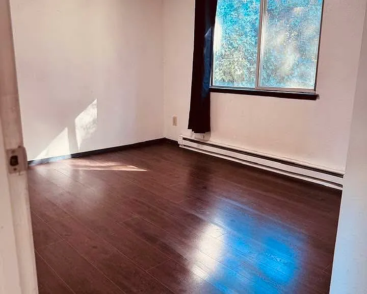 102 E Helena Ave — Photo 9