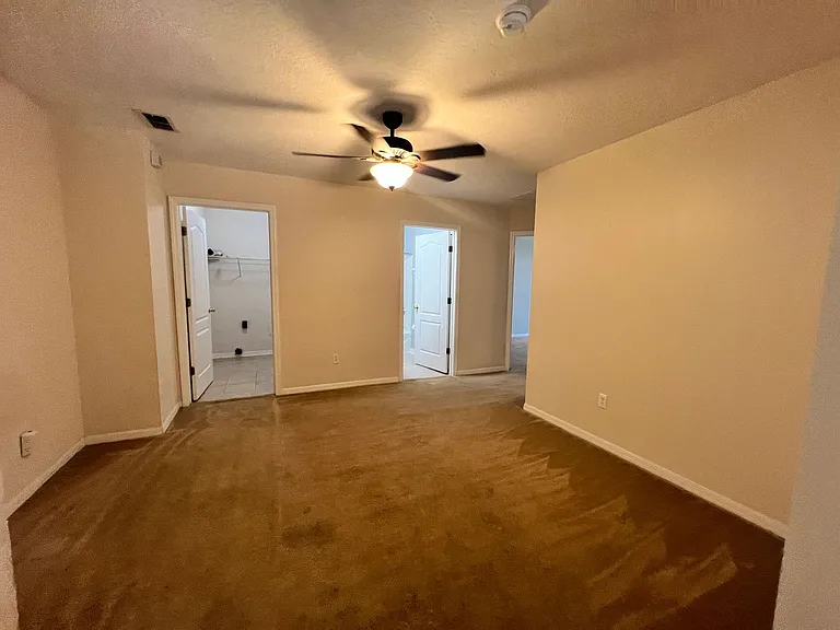 13491 Teddington Ln — Photo 36
