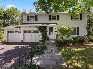 109 Overlook Dr, Syracuse, NY 13207