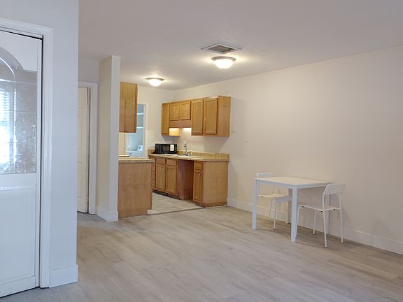 2nd image of 110 Horizon River Dr