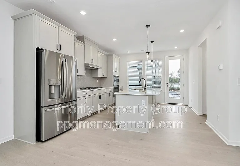 542 Annie Lowery Way — Photo 10