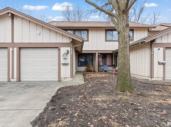 12 Whisperglen Ln, Springfield, IL 62704