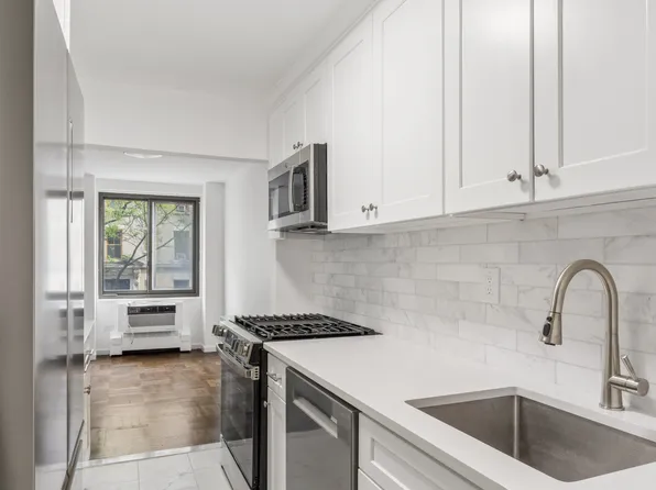420 East 64th Street image 1 of 12