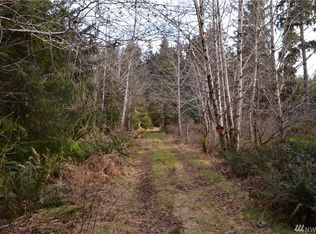 6113 Quillayute Rd, Forks, WA 98331