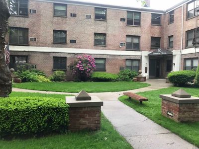 4 Terrace Cir APT 3C, Great Neck, NY, 11021