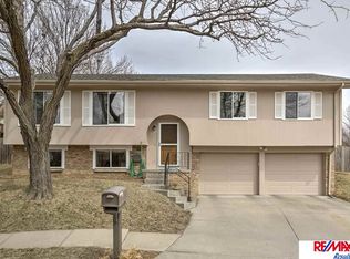 11312 Kansas Cir, Omaha, NE 68164