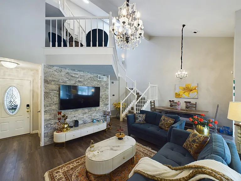 9400 Doliver Dr #35 — Photo 4
