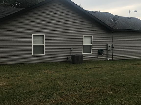 5th image of 5971 Melissa Ln