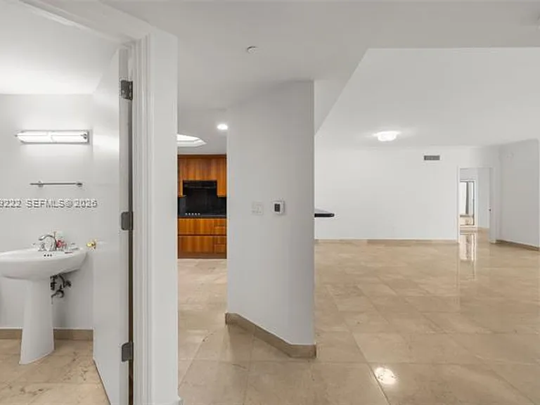 9559 Collins Avenue Cu #S9 — Photo 4