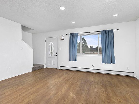 5th image of 821 37th Ave #1