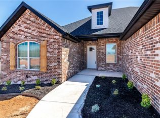 418 Casella St, Springdale, AR 72762