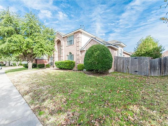 3rd image of 2621 Cheverny Dr