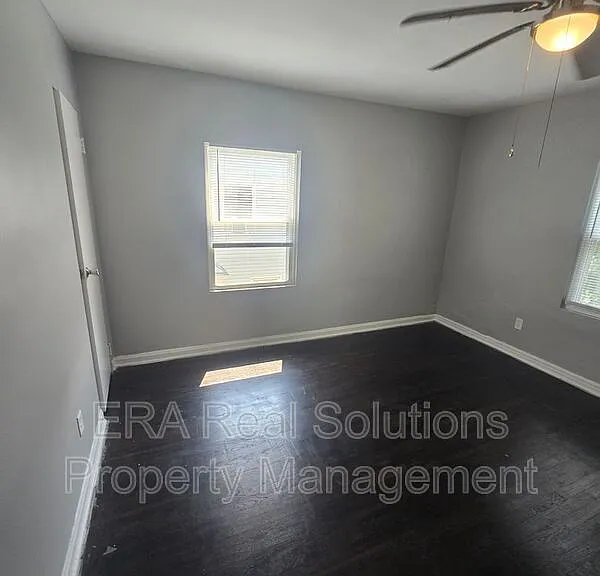 2920 Ruhl Ave — Photo 19