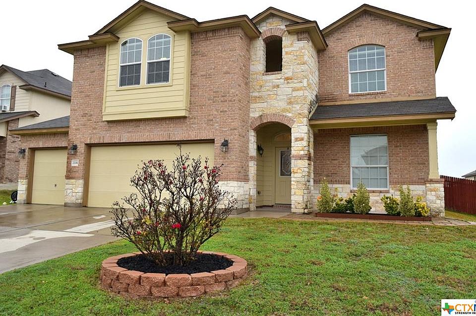 1st image of 2206 Scott Dr