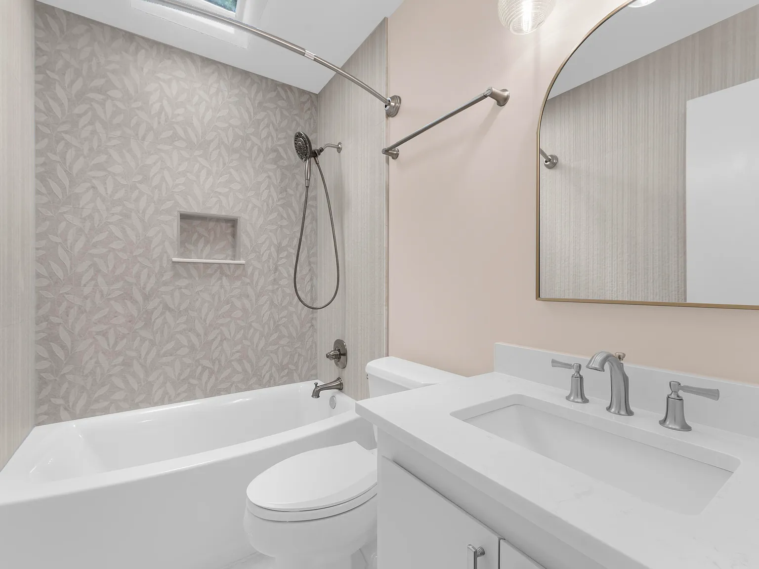2 bed, 2.0 bath, 1231 sqft, $3,275 — Photo 4