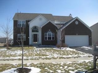 5594 Blue Star Dr, Grove City, OH 43123
