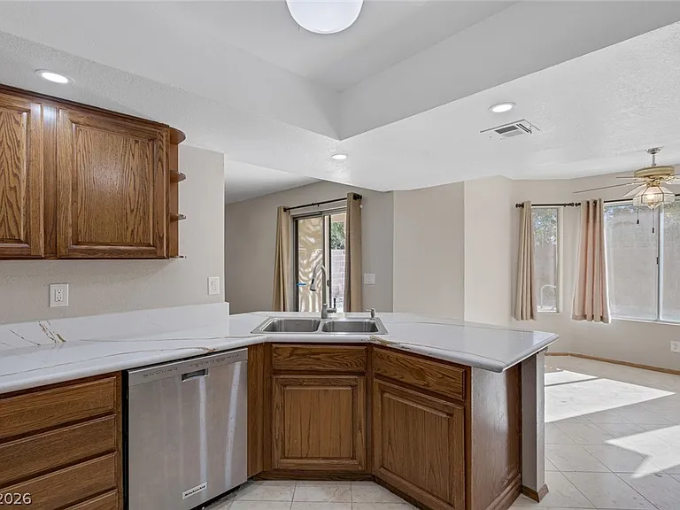 340 Bekasina Dr — Photo 19