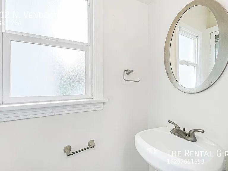 612 N Vendome St — Photo 13