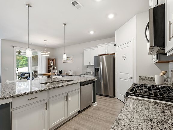 3rd image of 2249 Spring Tree Dr.