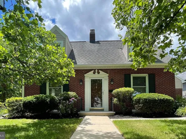 612 Cocoa Ave, Hershey, PA 17033