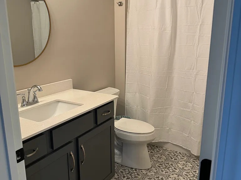 Second Floor Full Bathroom