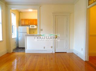 104 Queensberry St APT 4, Boston, MA 02215