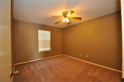 3rd image of 1500 W Nettleship St APT 6