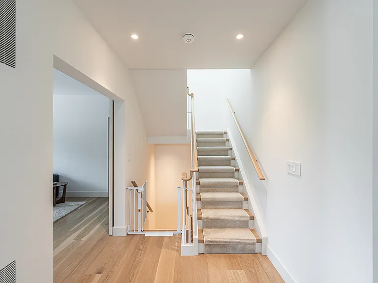 610 Wildberry Ln — Photo 28