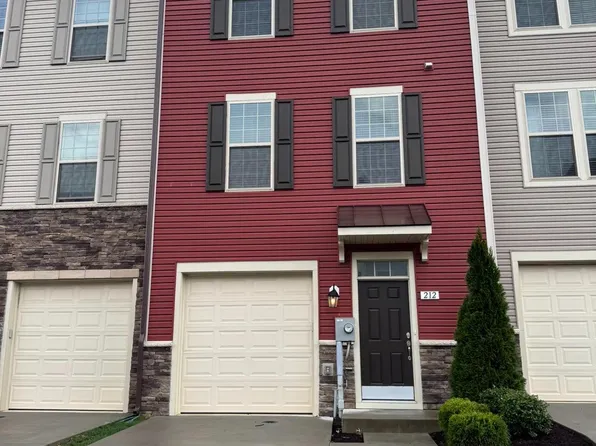 212 Pomegranate Ln, Frederick, MD 21701