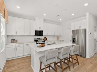 140 Thistle Patch Pl, Angier, NC 27501