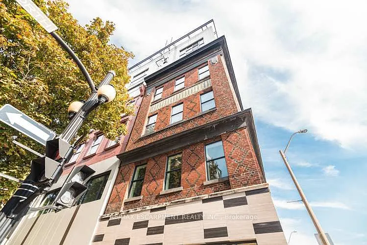 Building Photo - 121 King St E #501