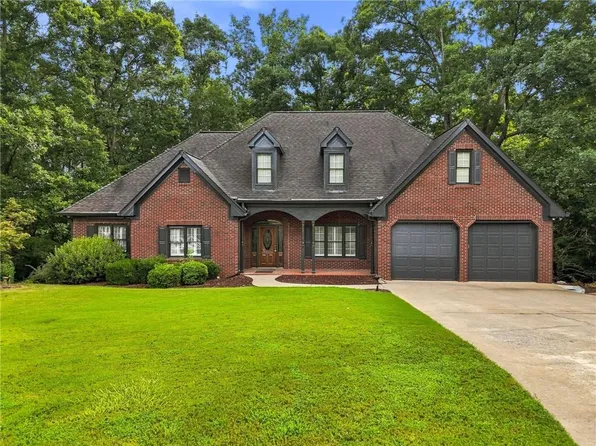 6086 Governors Walk Dr, Canton, GA 30115