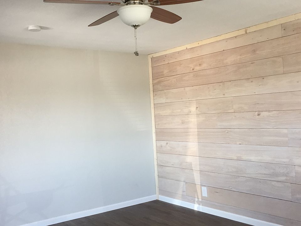 1st image of 1081 Center St