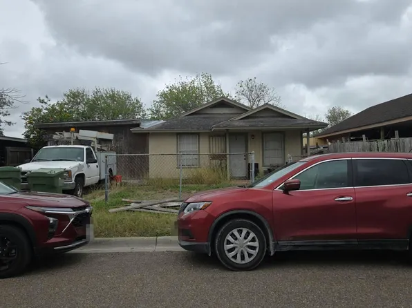 6921 Falcon Dr, Brownsville, TX 78526