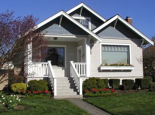 1027 Rucker Ave, Everett, WA 98201