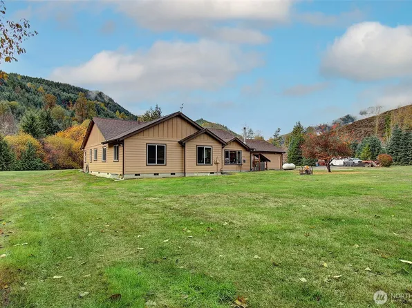 133 Lost Creek Drive, Glenoma, WA 98336