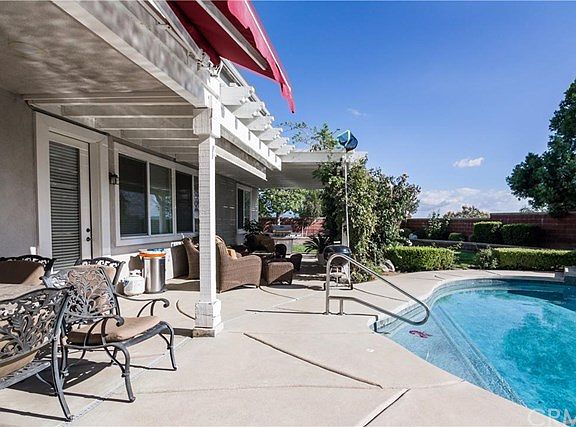 5th image of 38947 Sugar Pine Way