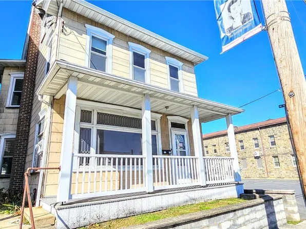 152 S 3rd St, Lehighton, PA 18235