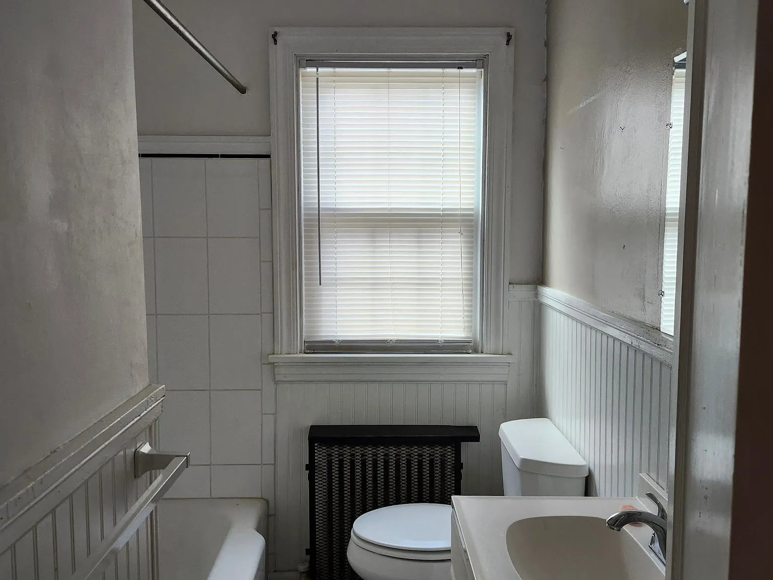 2 bed, 931 sqft, $1,500 — Photo 3
