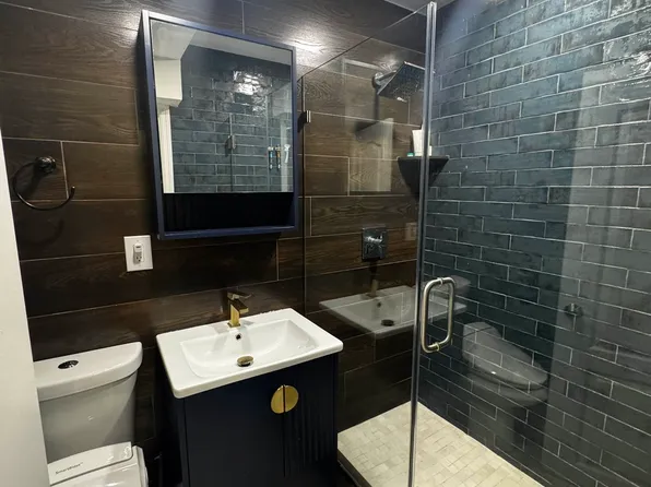 1762 East 19th Street image 13 of 17