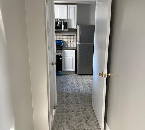 2nd image of 220 Crown Ave #1